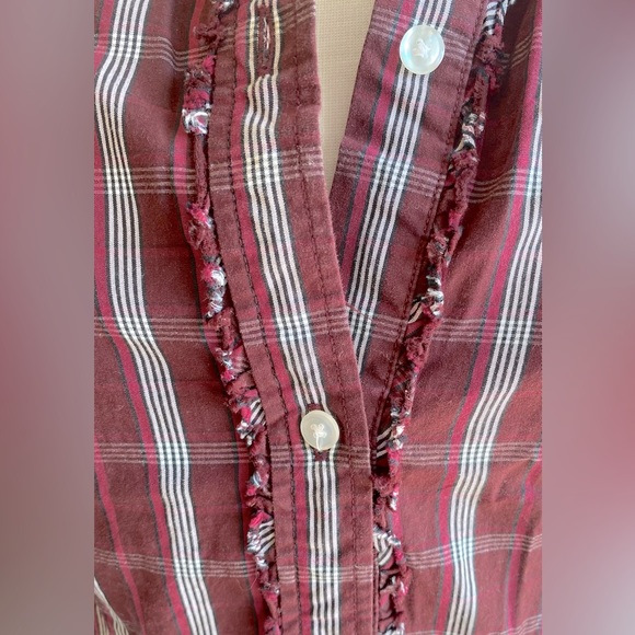 American Eagle Fitted Blouse - Picture 3 of 6